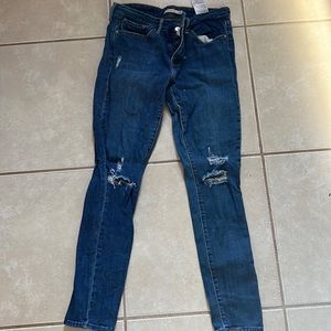 Levi’s 711 skinny